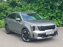 Grey New 2025 Kia Sorento 3 SUV | £42,998 (Fair price)
