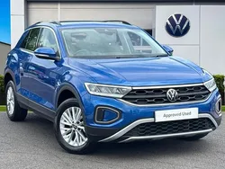 Blue Used 2022 VW T-Roc Life SUV | £17,490 (Fair price)