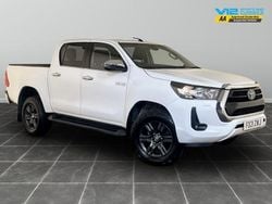 White Used 2021 Toyota HiLux Pickup | £15,495