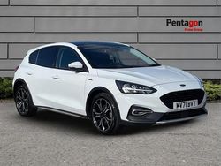 White Used 2021 Ford Focus Active X Hatchback | £14,695 (Fair price)