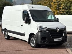 White Used 2023 Renault Master Business Van | £14,990