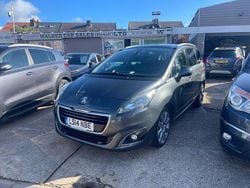 Grey Used 2014 Peugeot 5008 Allure MPV | £5,995