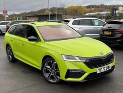 Hyper green Used 2022 Skoda Octavia vRS Estate | £26,665 (Expensive)