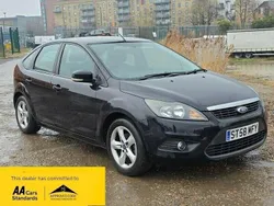 Black Used 2009 Ford Focus Zetec Hatchback | £2,488 (Good price)