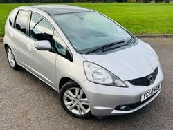 Silver Used 2010 Honda Jazz EX Hatchback | £2,490 (Good price)