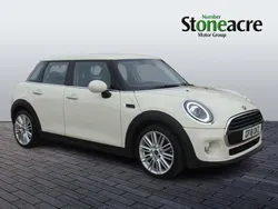 White Used 2018 Mini Cooper Hatch Hatchback | £10,495 (Fair price)