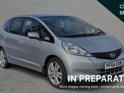Silver Used 2015 Honda Jazz ES Hatchback | £8,249 (Good price)