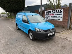 Blue Used 2015 VW Caddy Startline MPV | £8,394 (Fair price)