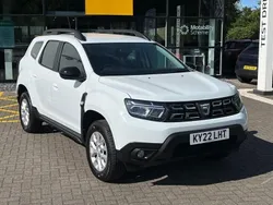 Glacier white Used 2022 Dacia Duster Comfort SUV | £12,995 (Fair price)