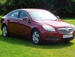 Red Used 2009 Vauxhall Insignia Sedan | £2,775 (Fair price)