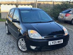 Black Used 2005 Ford Fiesta Ghia Hatchback | £2,995 (Fair price)