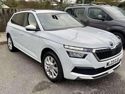 Moon white metallic Used 2023 Skoda Kamiq SE Drive SUV | £15,495 (Fair price)