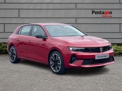 Cobalt blue Used 2024 Vauxhall Astra Design Edition Hatchback | £20,995 (Fair price)