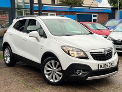 White Used 2015 Vauxhall Mokka S SUV | £6,980 (Fair price)