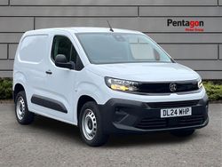White Used 2024 Vauxhall Combo S MPV | £15,495 (A bit pricey)