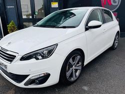 White Used 2015 Peugeot 308 Allure Hatchback | £3,990 (A bit pricey)