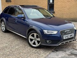Blue Used 2014 Audi A4 Allroad Estate | £12,499