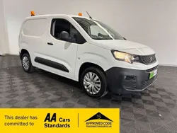White Used 2019 Peugeot Partner MPV | £7,995 (Fair price)