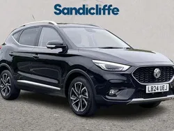 Metallic black pearl Used 2022 MG ZS Exclusive Sedan | £14,168 (Fair price)