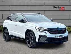White/black Used 2023 Renault Austral Techno Esprit Alpine SUV | £27,499 (A bit pricey)