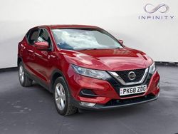 Red Used 2019 Nissan Qashqai Acenta Premium SUV | £10,949 (Good price)