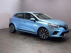 Blue Used 2021 Renault Clio V Iconic Hatchback | £11,499 (Fair price)