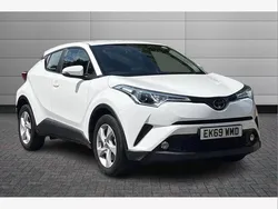 Pure white Used 2019 Toyota C-HR SUV | £13,195 (Good price)