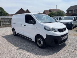 White Used 2020 Peugeot Expert Van | £10,750 (Good price)