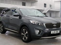 Grey Used 2016 Kia Sorento SUV | £11,570 (Fair price)