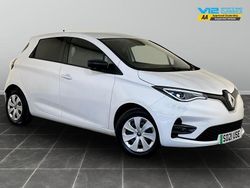 White Used 2021 Renault Rapid Business | £6,395 (Good price)