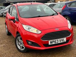 Red Used 2014 Ford Fiesta Zetec Hatchback | £4,250 (Good price)