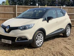 White Used 2014 Renault Captur Dynamique SUV | £4,700 (Fair price)