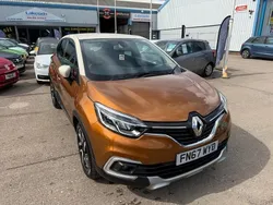 Orange/cream Used 2017 Renault Captur Dynamique SUV | £8,999 (Fair price)