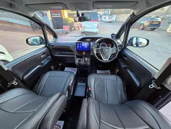 Black Used 2014 Toyota Voxy MPV | £13,995 (Fair price)