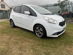 White Used 2017 Kia Venga 3 Hatchback | £9,495 (Fair price)