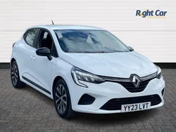 White Used 2023 Renault Clio V Evolution Hatchback | £13,699 (Fair price)
