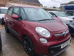 Red Used 2013 Fiat 500L Lounge MPV | £3,290 (Fair price)