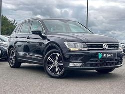 Black Used 2016 VW Tiguan SE SUV | £10,495 (A bit pricey)