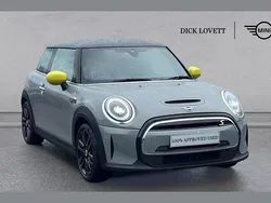 Grey Used 2022 Mini Cooper S Level 2 Hatchback | £14,295 (Fair price)