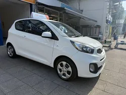 White Used 2013 Kia Picanto 2 Hatchback | £3,985 (Fair price)