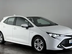 White Used 2022 Toyota Corolla Hatchback | £15,350 (Good price)