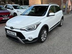 White Used 2016 Hyundai i20 Active Hatchback | £4,995 (Expensive)