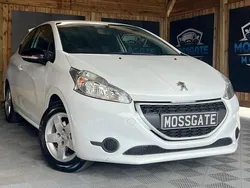 White Used 2015 Peugeot 208 Access Hatchback | £2,495 (Good price)