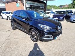 Black Used 2016 Renault Captur Dynamique SUV | £7,150 (Fair price)