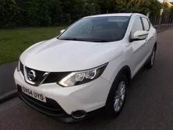 White Used 2014 Nissan Qashqai Acenta SUV | £4,290 (Fair price)