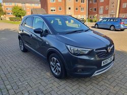 Grey Used 2017 Vauxhall Crossland X SUV | £5,395 (Expensive)