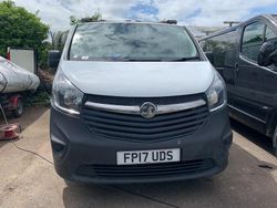 White Used 2017 Vauxhall Vivaro S Van | £6,490 (Good price)