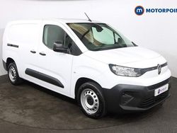 White New 2025 Citroën Berlingo MPV | £16,849 (Good price)