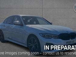 White Used 2019 BMW 330e M Sport | £18,995 (Fair price)