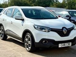 White Used 2016 Renault Kadjar Dynamique SUV | £4,980 (Fair price)